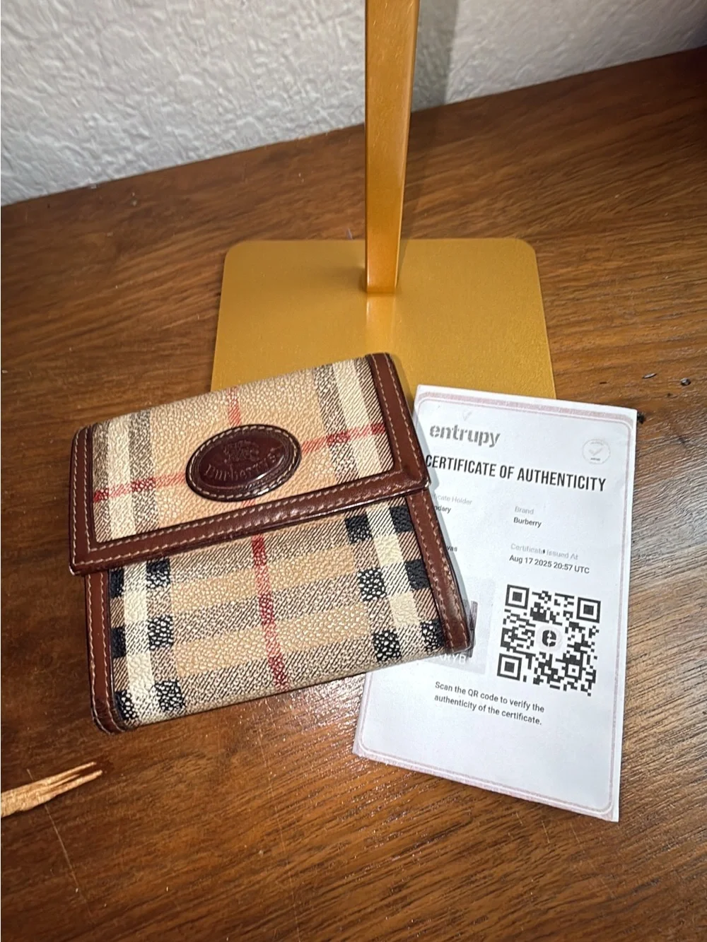 Burberrys vintage Nova check canvas wallet Authentication included